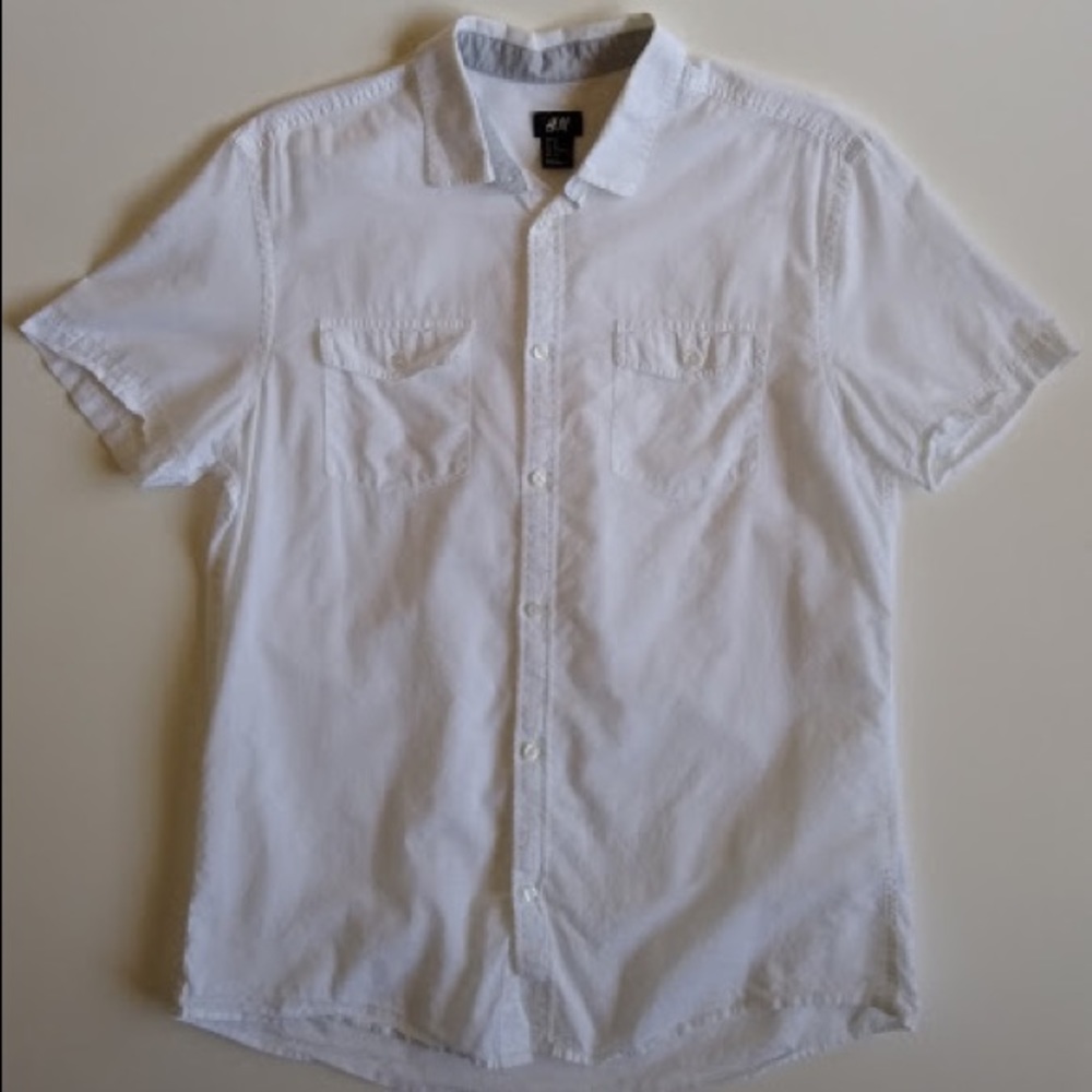 🔥 H&M Short Sleeve Button Down Shirt